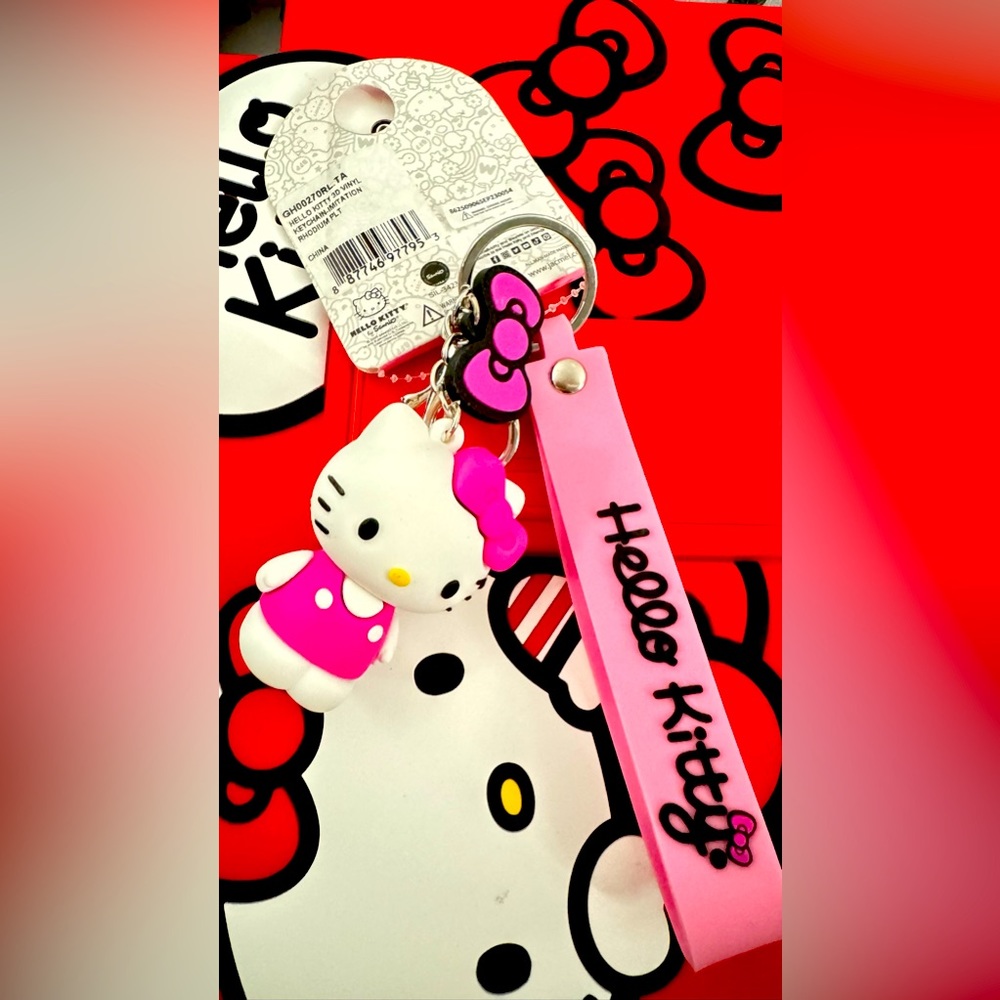 Hello kitty keychain